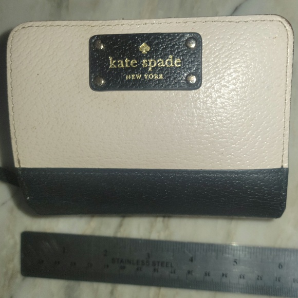 Kate Spade Black and Cream Wallet - Picture 1 of 6